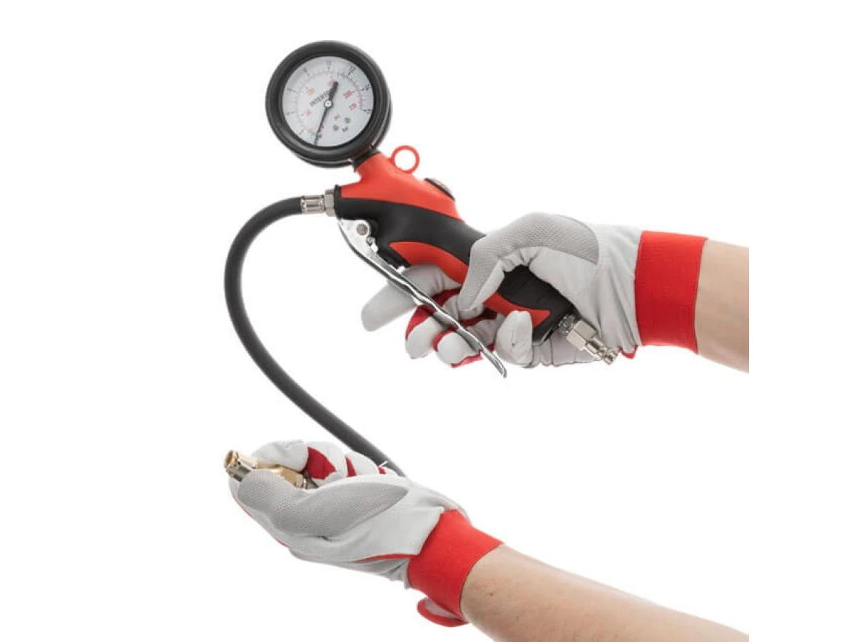 Пістолет для підкачки шин з манометром професійний INTERTOOL PT-0520 