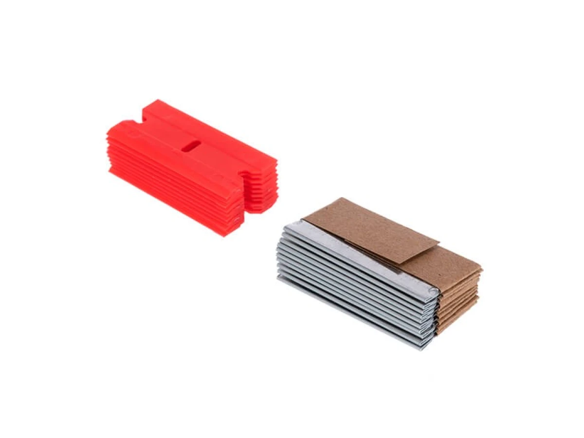 Ніж-скребок з комплектом лез для чищення скла і роботи з самоклеючими плівками INTERTOOL HT-0559 