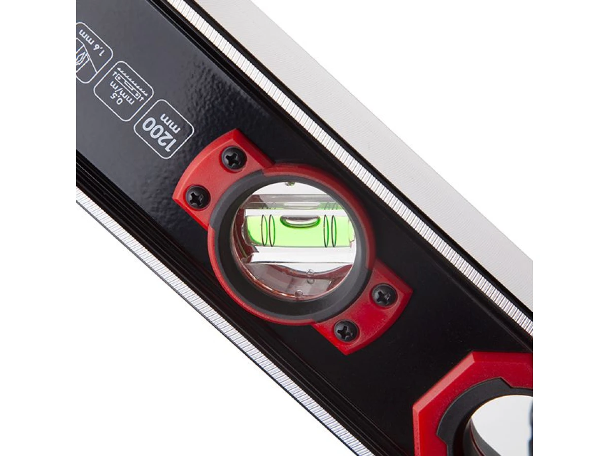 Уровень строительный усиленный 1200 мм INTERTOOL MT-1512 