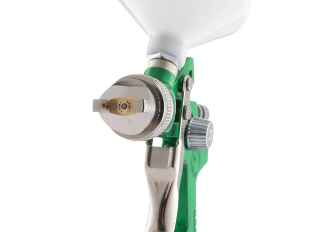 Краскопульт пневматический HVLP, форсунка 1.3мм, верхний пластиковый бачок 600мл, 3бар INTERTOOL PT-0117 