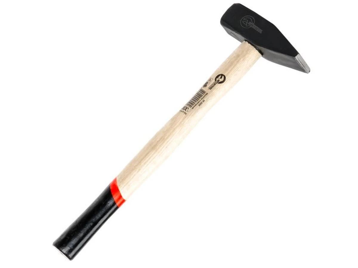 Молоток слюсарний 800 г, ручка ясен INTERTOOL HT-0255 