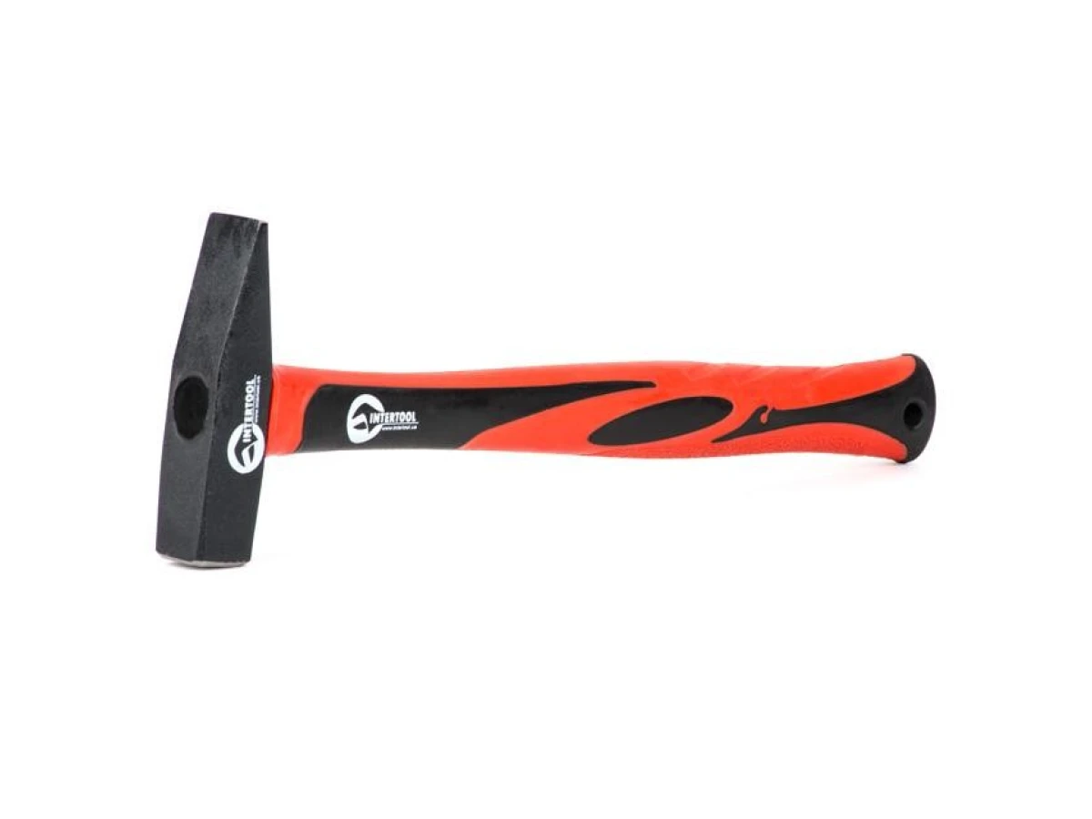 Молоток 300 г.ручка з фібергласу INTERTOOL HT-0203 