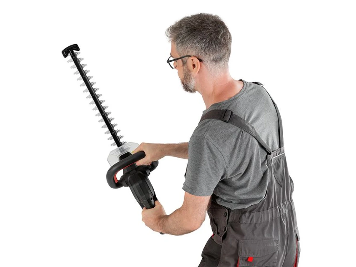 Кусторез аккумуляторный 20 В, 2000 об/мин, длина шины 500 мм, диаметр среза 18 мм, лезвия 65 mn, без ЗУ и АКБ, STORM INTERTOOL WT-9115 