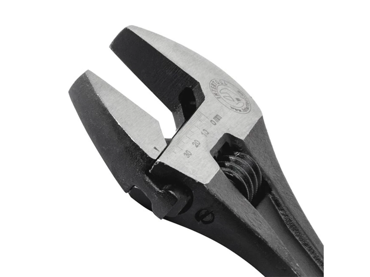 Ключ разводной, 300 мм, Cr-V, черный, фосфатированный INTERTOOL XT-0062 