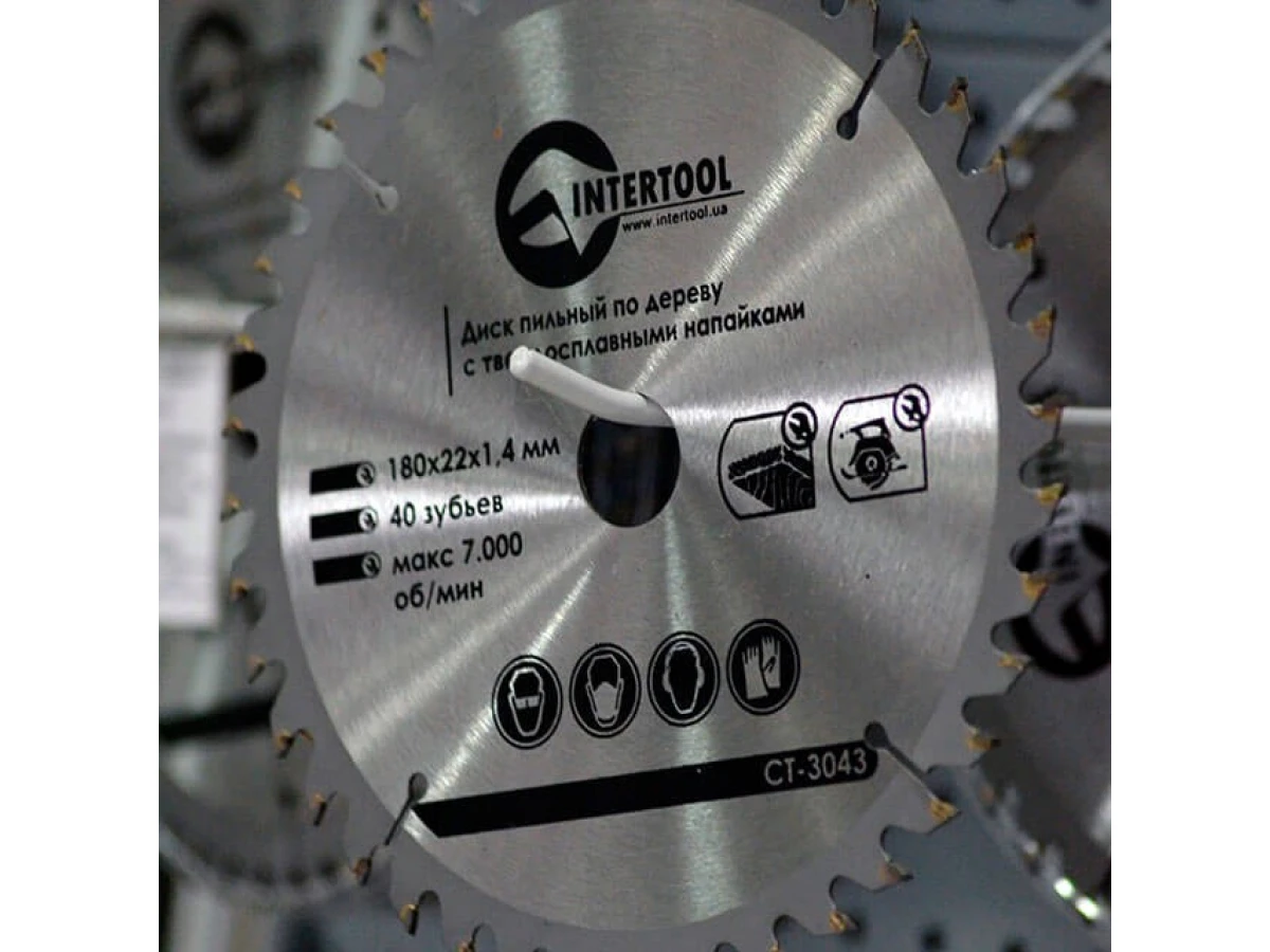 Диск пиляльний по деревині з твердосплавними напайками 180*22*1.5 мм, 40 зубів INTERTOOL CT-3043 