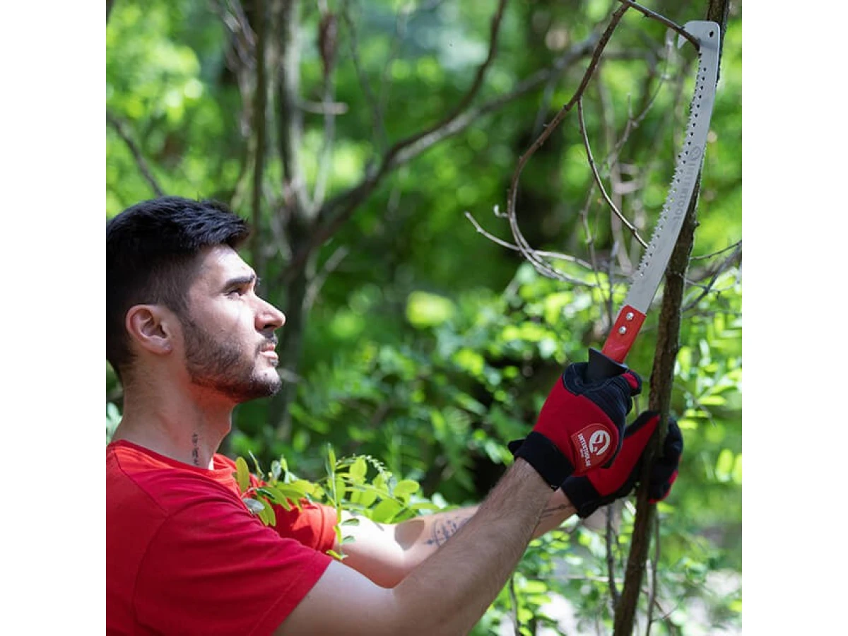 Ножівка садова вигнута 330 мм, з металевою ручкою, пластиковий чохол INTERTOOL HT-3146 