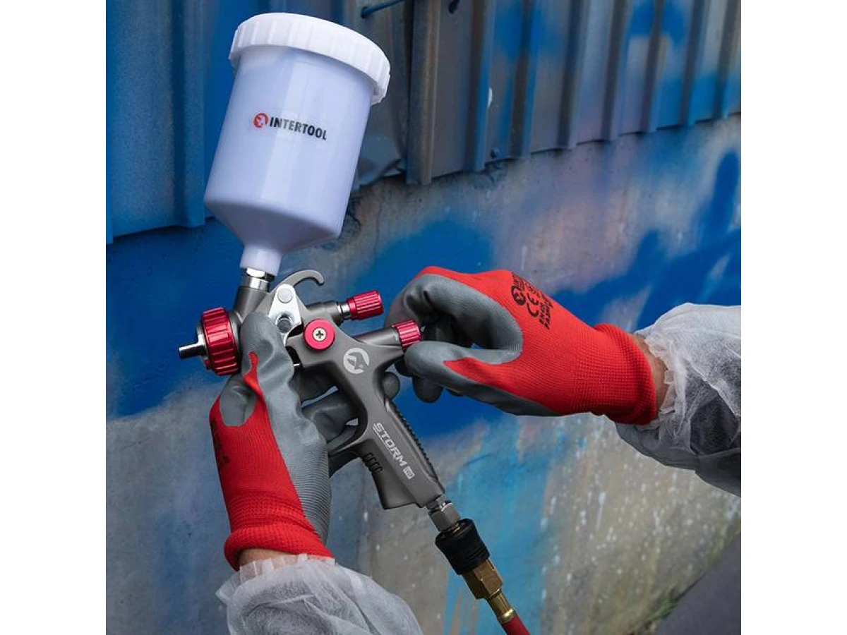 Перчатка трикотажная, синтетическая, красная, покрыта серым нитрилом на ладони, 10" INTERTOOL SP-0124 