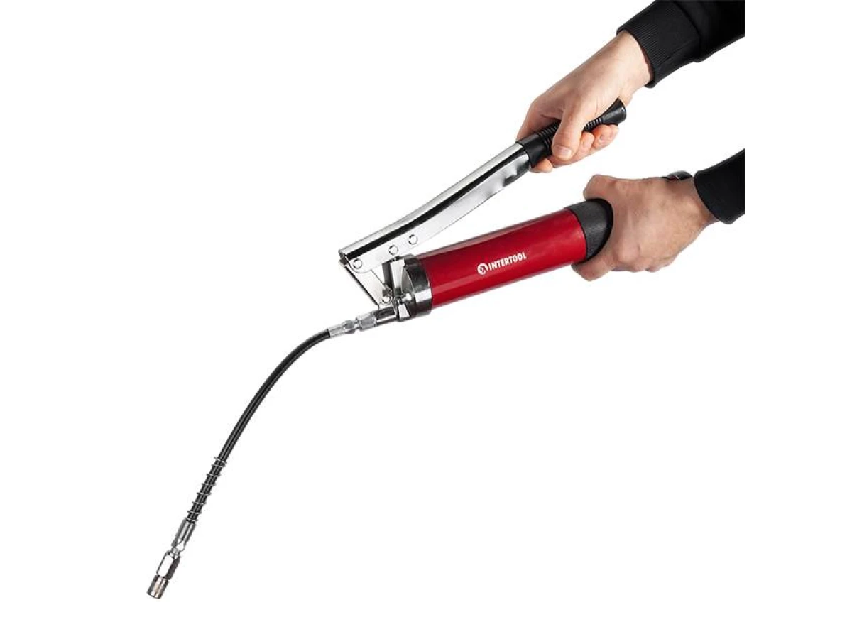 Шприц для смазки двухплунжерный 600см3 с гибким шлангом INTERTOOL HT-0060 