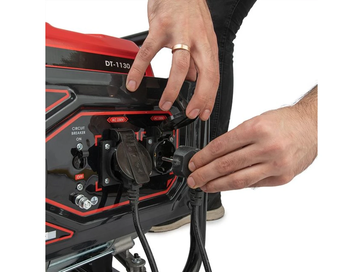 Генератор бензиновый 2.8/3 кВт, ручной старт, STORM INTERTOOL DT-1130 