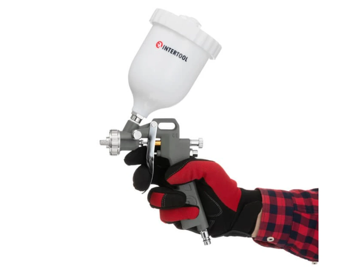 Фарбопульт пневматичний HP, форсунка 1.5 мм, верхній пластиковий бачок 600 мл, 5 bar INTERTOOL PT-0204 