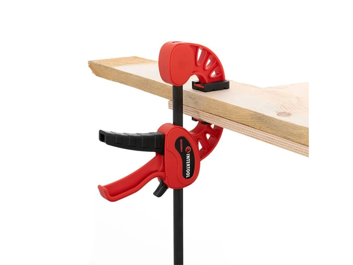 Струбцина автомат 150 * 60мм, зусилля затиску до 70 кг INTERTOOL HT-6115 