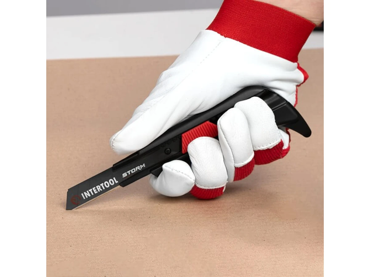 Нож сегментный для линолеума 18 мм, металлическая направляющая, STORM INTERTOOL HT-0538 