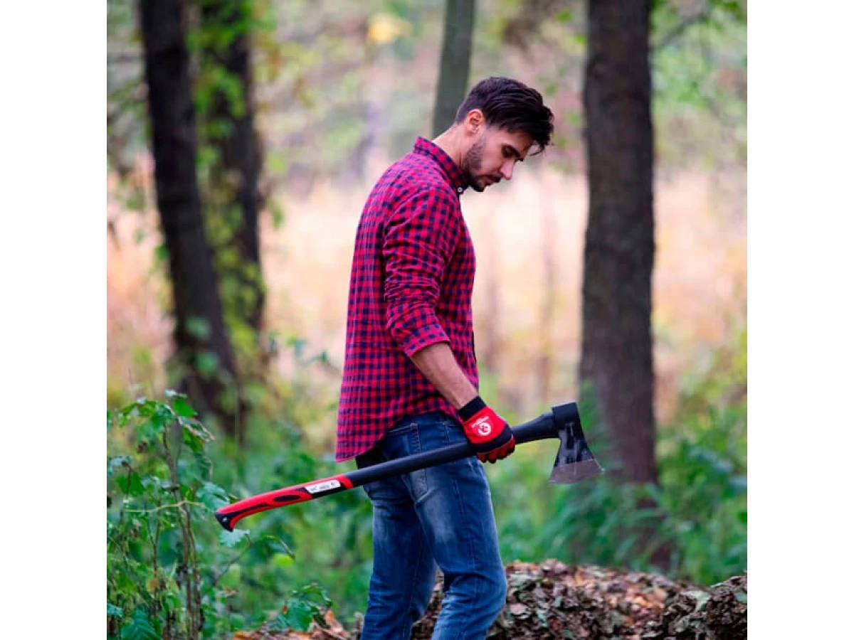 Сокира 1250 г, ручка з фібергласу INTERTOOL HT-0264 