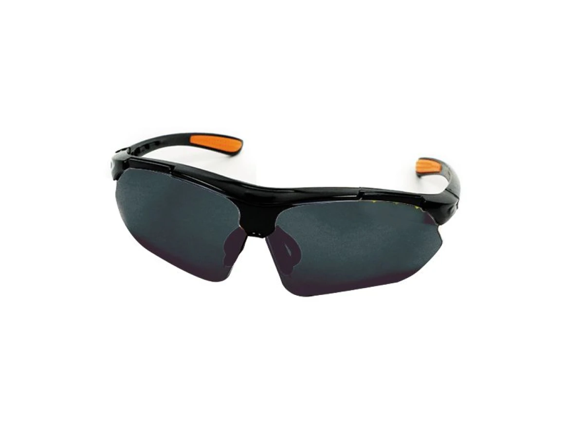 Очки защитные затемненные, материал линз поликарбонат, заушины черного цвета, материал нейлон, резиновая накладка для носа, защита от удара INTERTOOL 