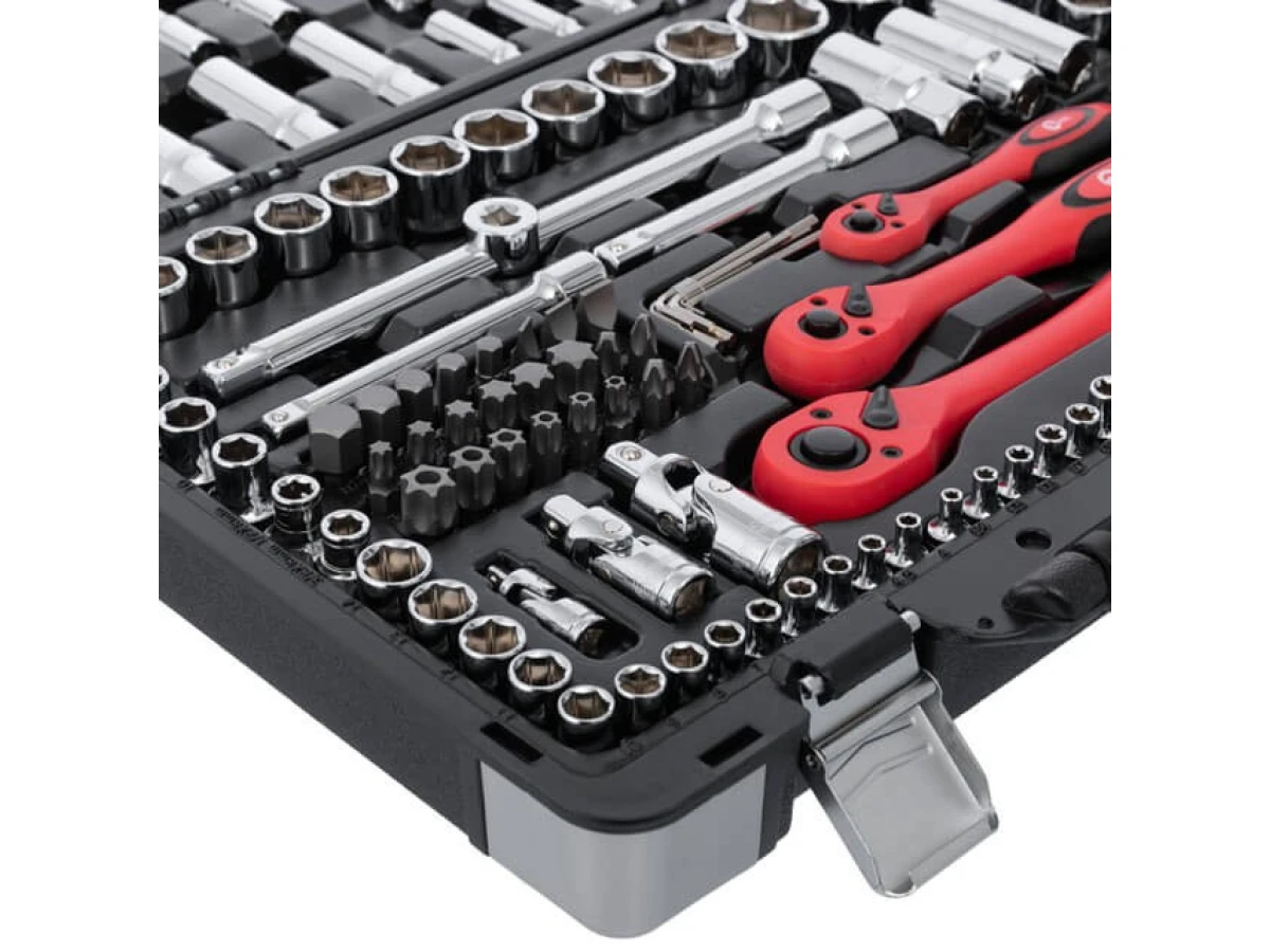 Набір інструментів професійний 1/4" & 3/8" & 1/2", 151 од., Cr-V INTERTOOL ET-7151 