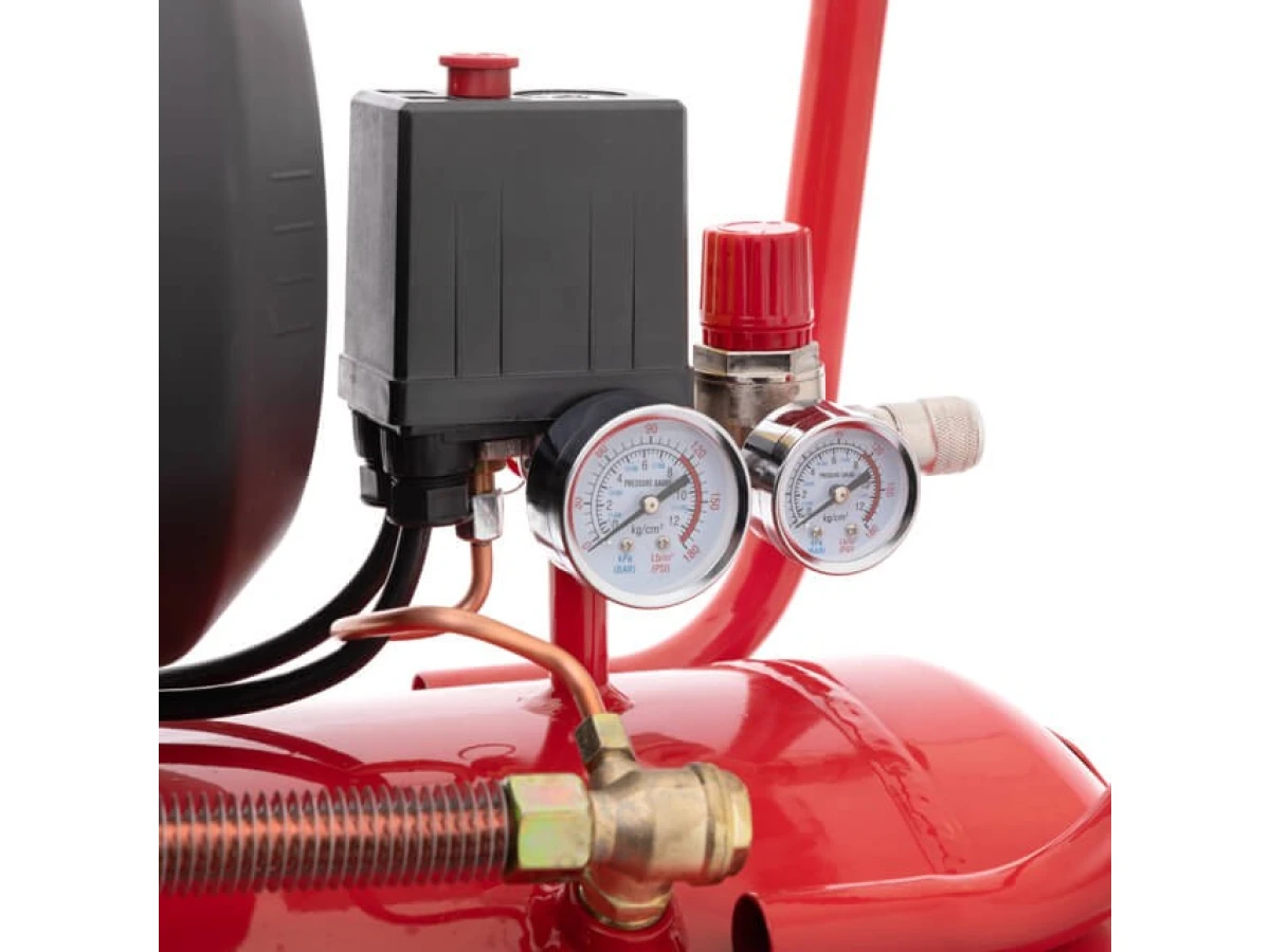 Компресор 100 л, 3 кВт, 220 В, 10 aтм, 420 л/хв, 2 циліндри. INTERTOOL PT-0008 