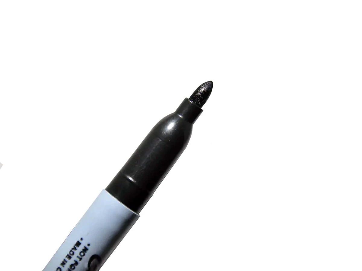 Маркер перманентный черный 3.0 мм Chenyun 