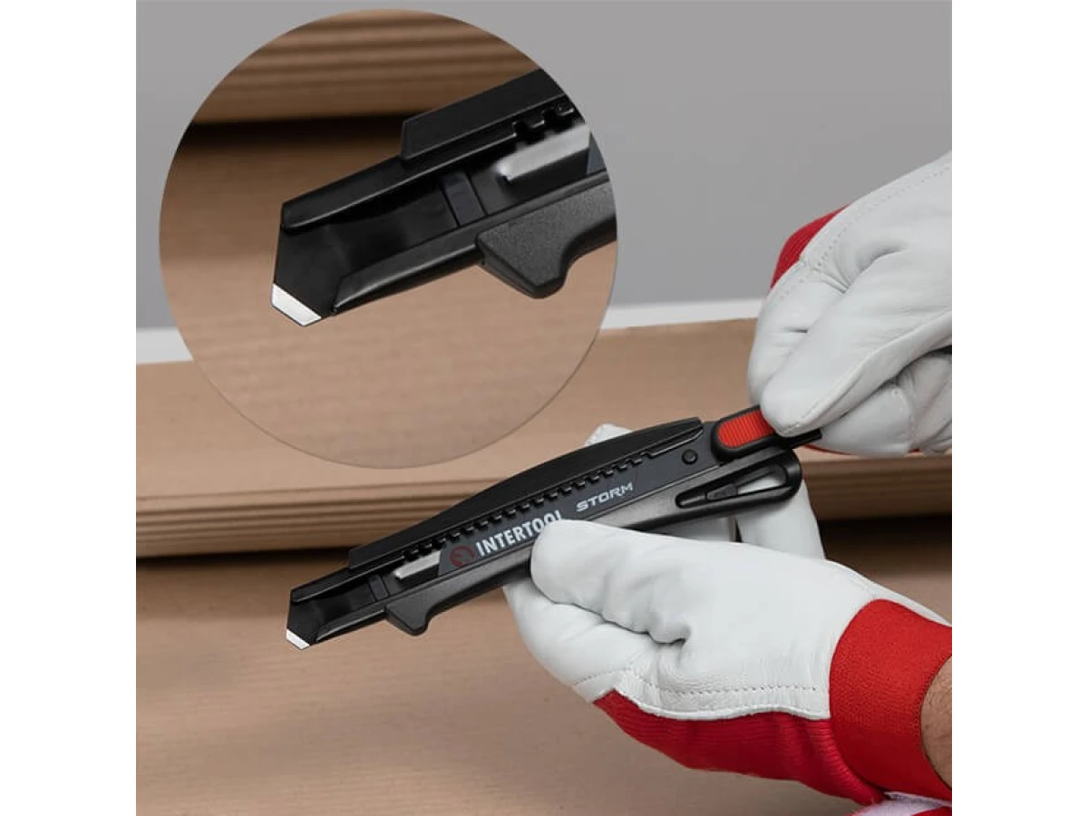 Нож сегментный мультифункциональный 18 мм, металлическая направляющая, Storm INTERTOOL HT-0537 