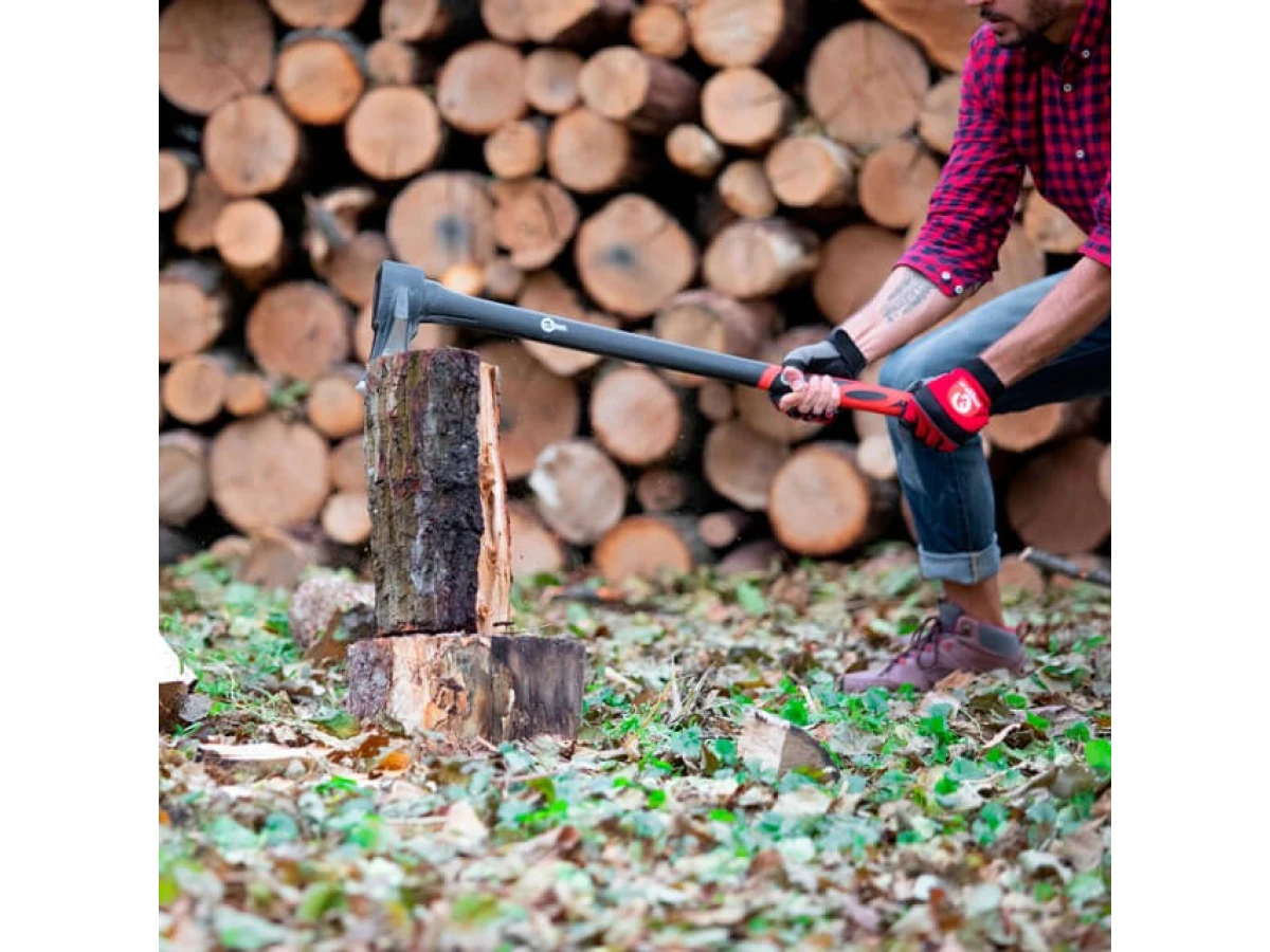 Колун кований 2200 г, ручка з фібергласу INTERTOOL HT-0275 