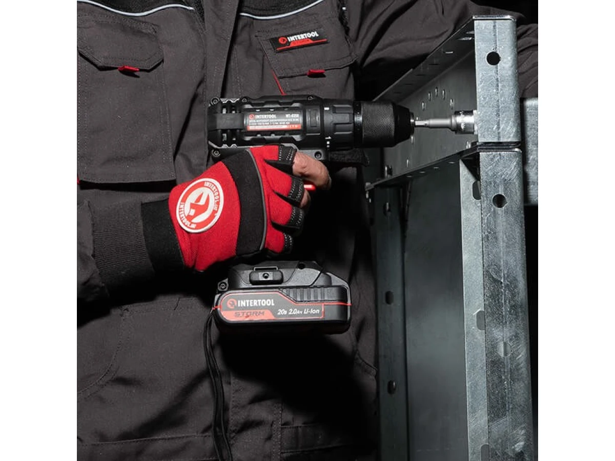 Дриль-шурупокрут акумуляторний 20 В, 35 Nm, 0-450/0-1500 об/хв., 2-13 мм, Li-Ion, 2.0 Аг, ЗП 2 А, кейс INTERTOOL WT-0350 
