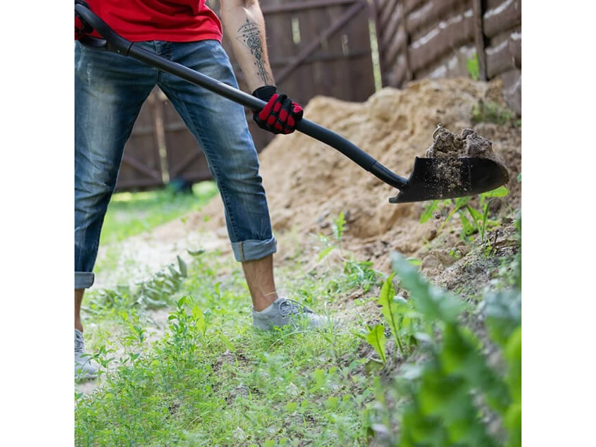 Лопата штикова, ручка з фібергласу, 217*290*1050 мм INTERTOOL FT-2013 