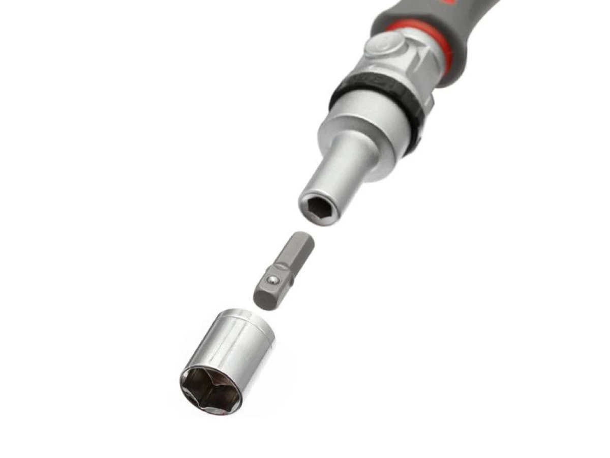 Викрутка реверсивна з карданом і комплектом насадок 21 од INTERTOOL VT-3360 