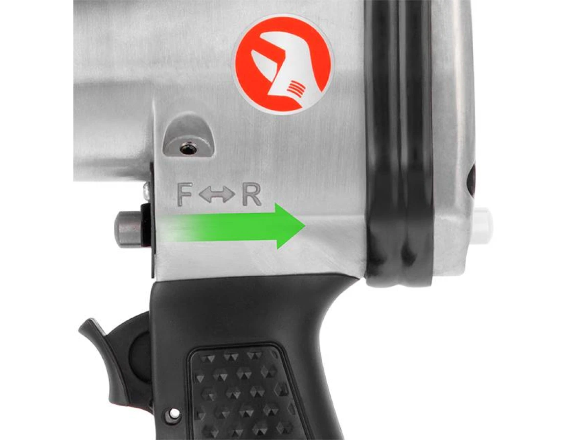 Гайковерт пневматичний у кейсі + набір головок 17 од. 1/2" INTERTOOL PT-1101 