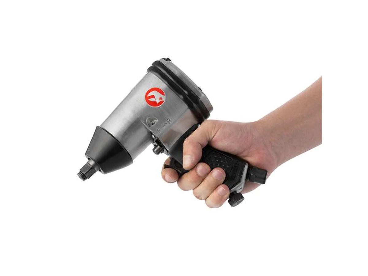 Гайковерт пневматичний у кейсі + набір головок 17 од. 1/2" INTERTOOL PT-1101 