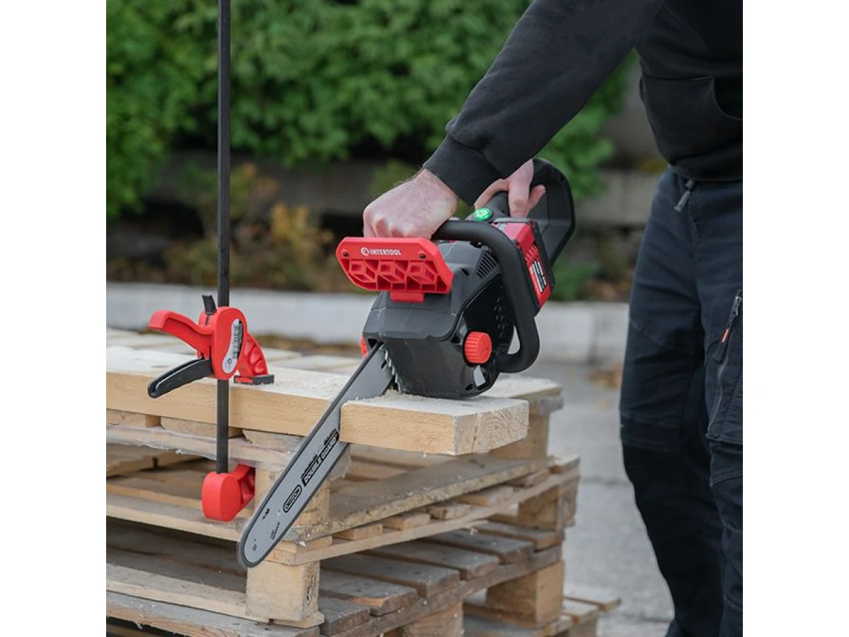 Пила цепная аккумуляторная с бесщеточным двигателем 40 В (2х20 В), шина 35 см, SDS-система натяжки цепи, без ЗУ и АКБ INTERTOOL WT-9211 