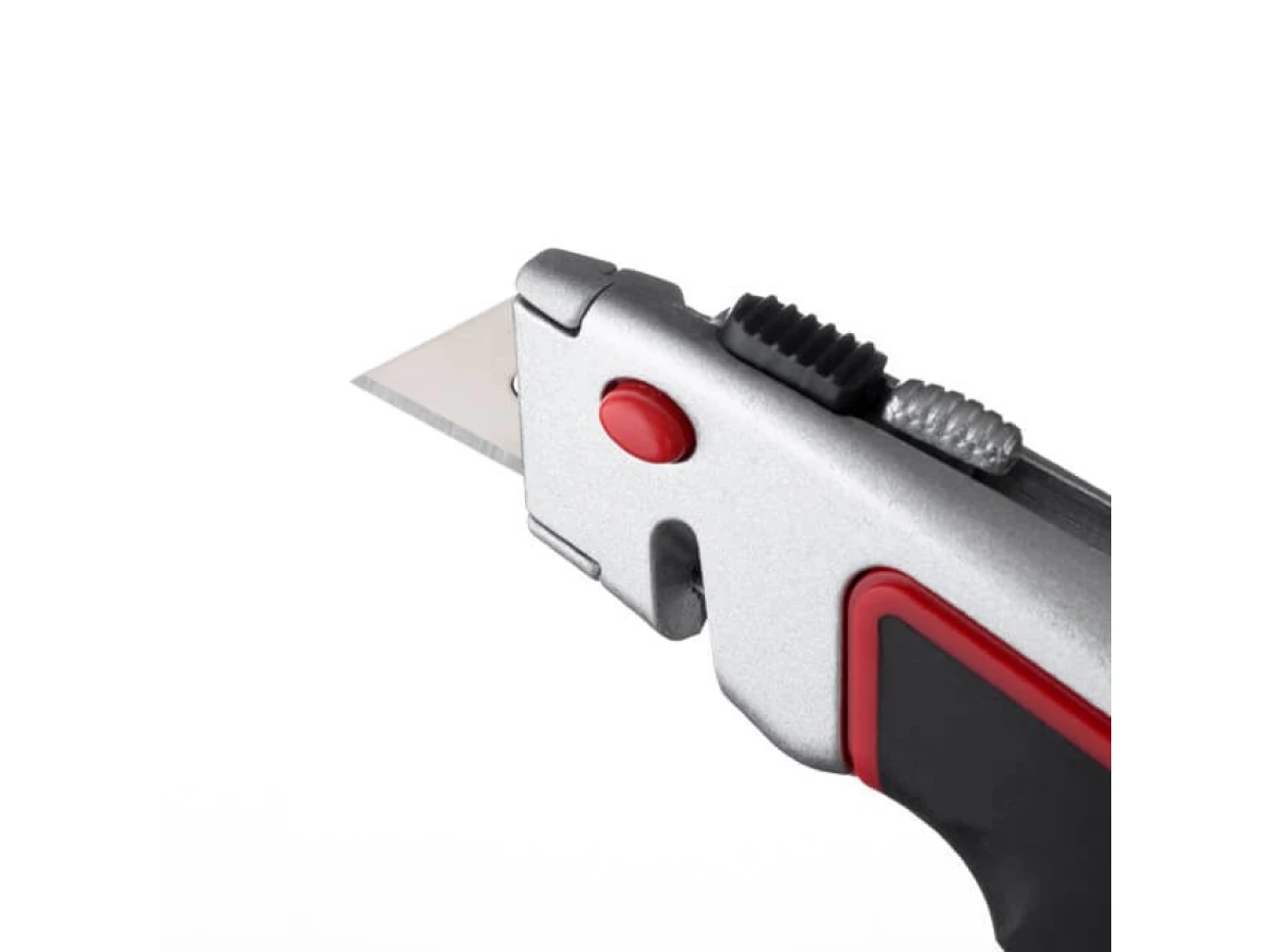 Ніж з висувним трапецієподібним лезом, металевий корпус, прогумований INTERTOOL HT-0516 