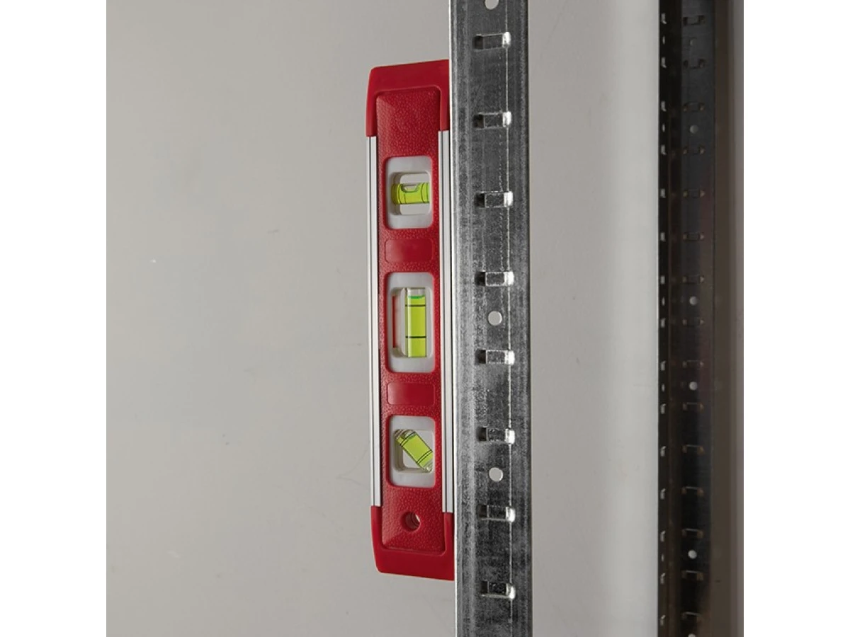 Уровень магнитный 230 мм INTERTOOL MT-1001 