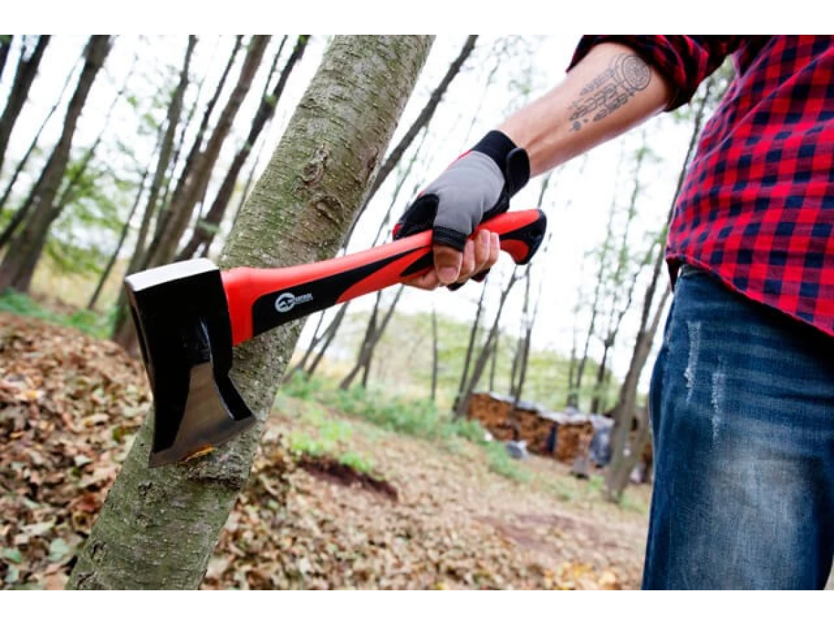 Колун кований 1000 г, ручка з фібергласу INTERTOOL HT-0274 