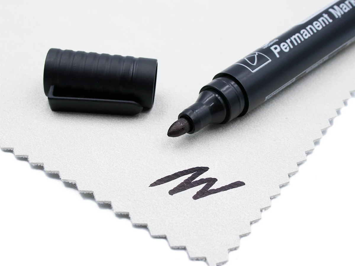 Маркер чорний перманентний 