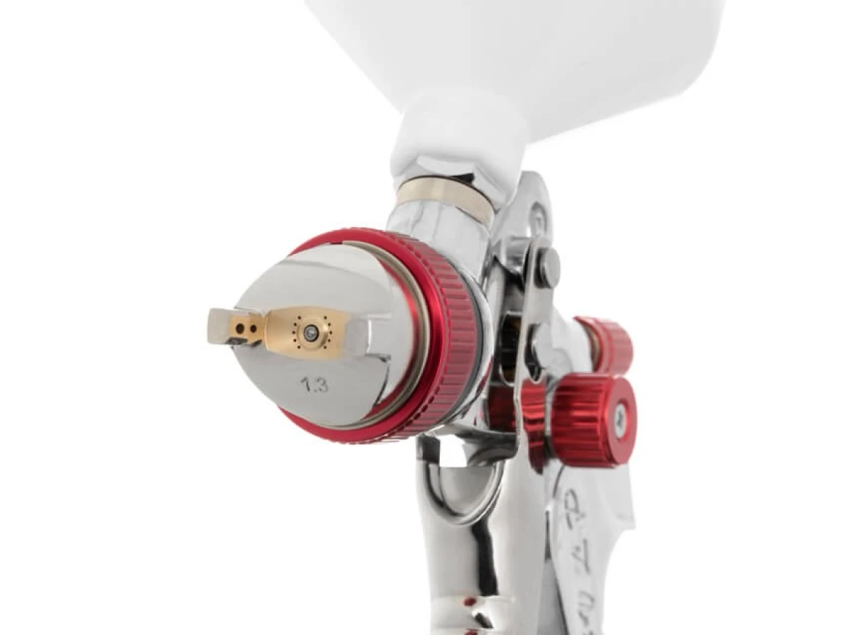 Фарбопульт пневматичний HVLP з трьома наборами форсунок - 1,3 мм, 1,4 мм, 1,7 мм, пластиковий бачок, 3 бар INTERTOOL PT-0153 