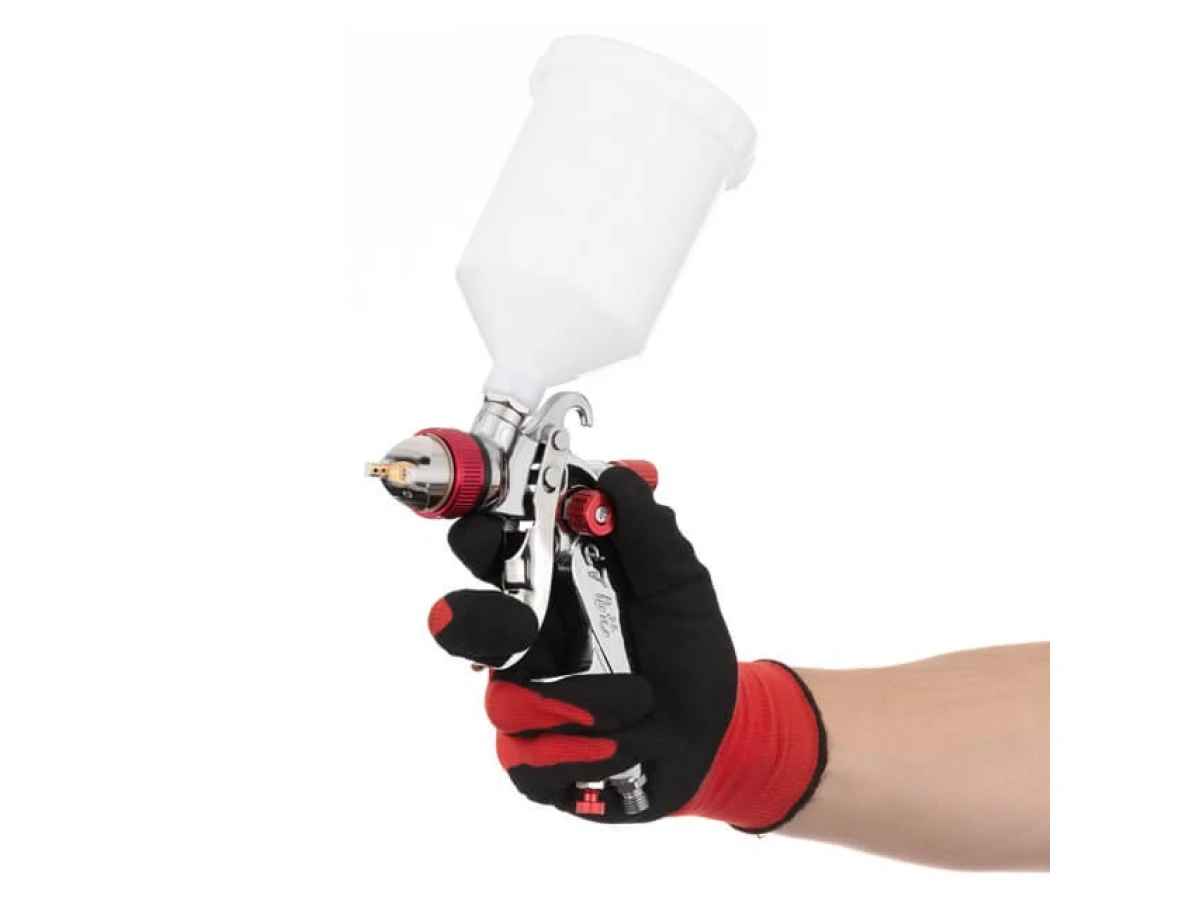 Фарбопульт пневматичний HVLP з трьома наборами форсунок - 1,3 мм, 1,4 мм, 1,7 мм, пластиковий бачок, 3 бар INTERTOOL PT-0153 