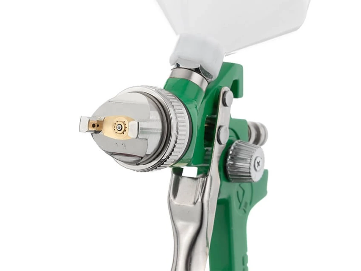 Набір з 3-х фарбопультів HVLP, 0,8 мм, 1,3 мм, 1,7 мм, регулятор тиску, два пластикових та один металевий бачок INTERTOOL PT-1505 