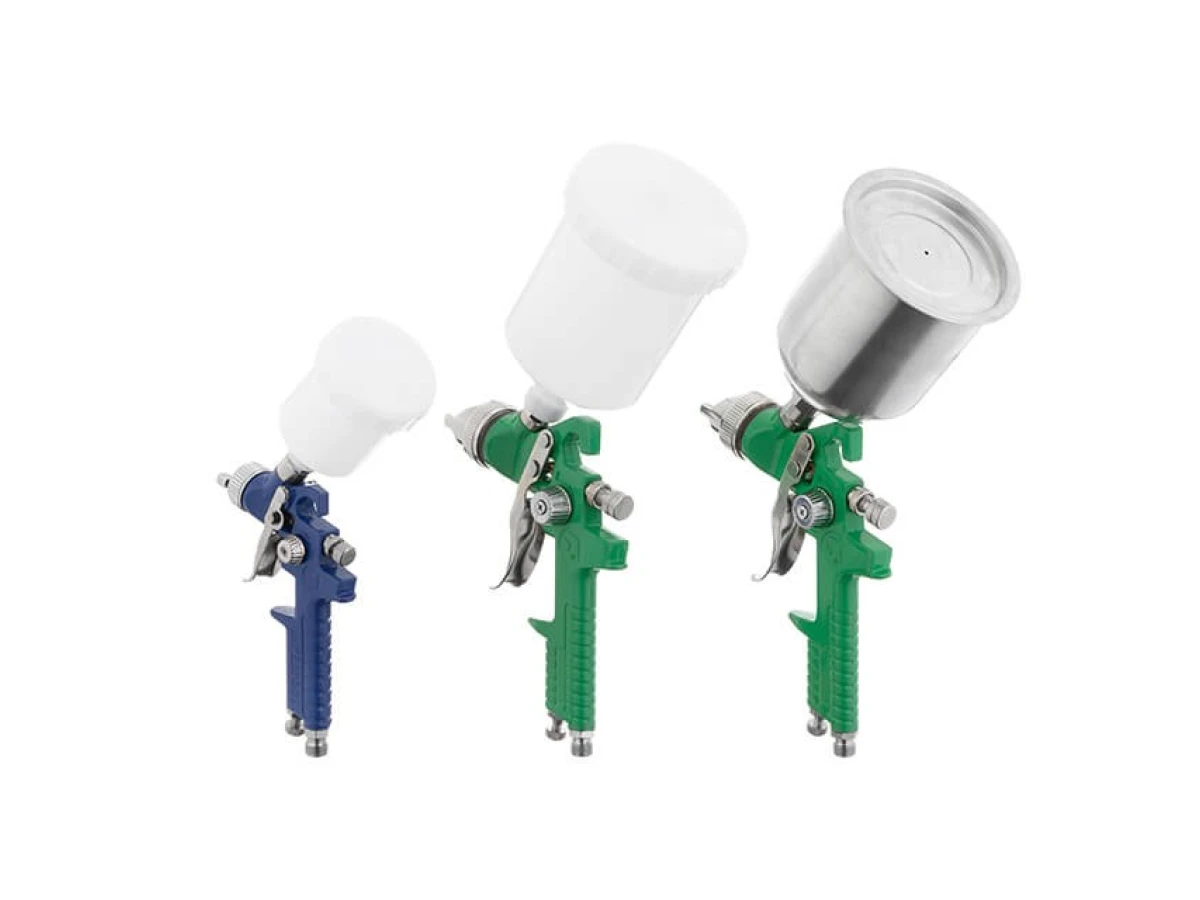 Набір з 3-х фарбопультів HVLP, 0,8 мм, 1,3 мм, 1,7 мм, регулятор тиску, два пластикових та один металевий бачок INTERTOOL PT-1505 