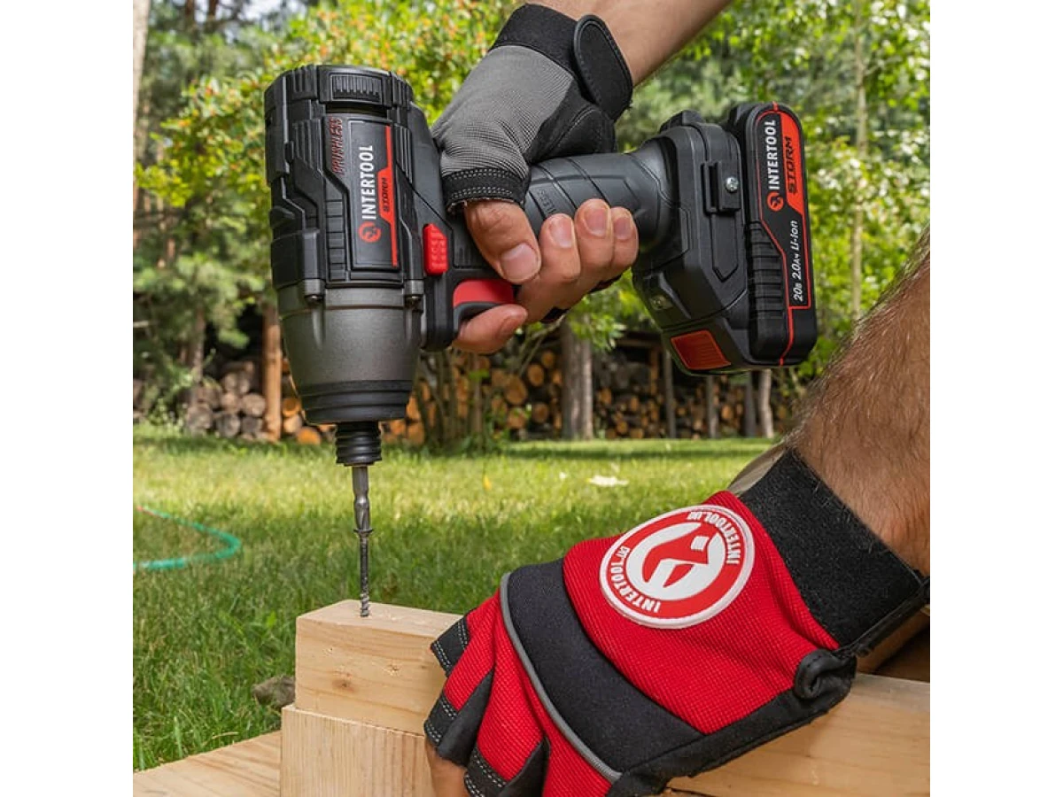 Шурупокрут ударний (гвинтокрут) акумуляторний з безщітковим двигуном 20 В,кейс INTERTOOL WT-0362 