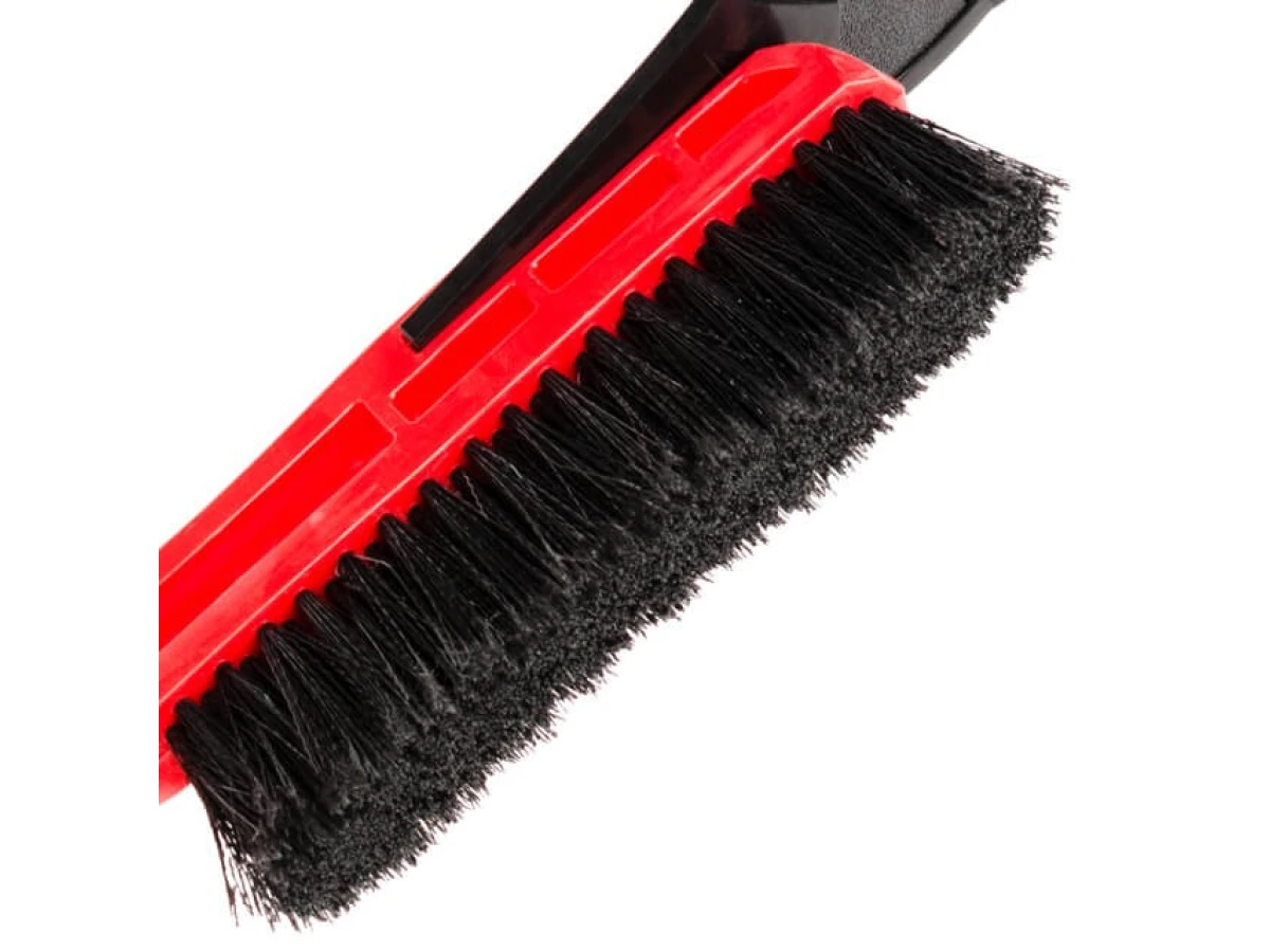 Щітка зі шкребком 58 см INTERTOOL AT-0114 