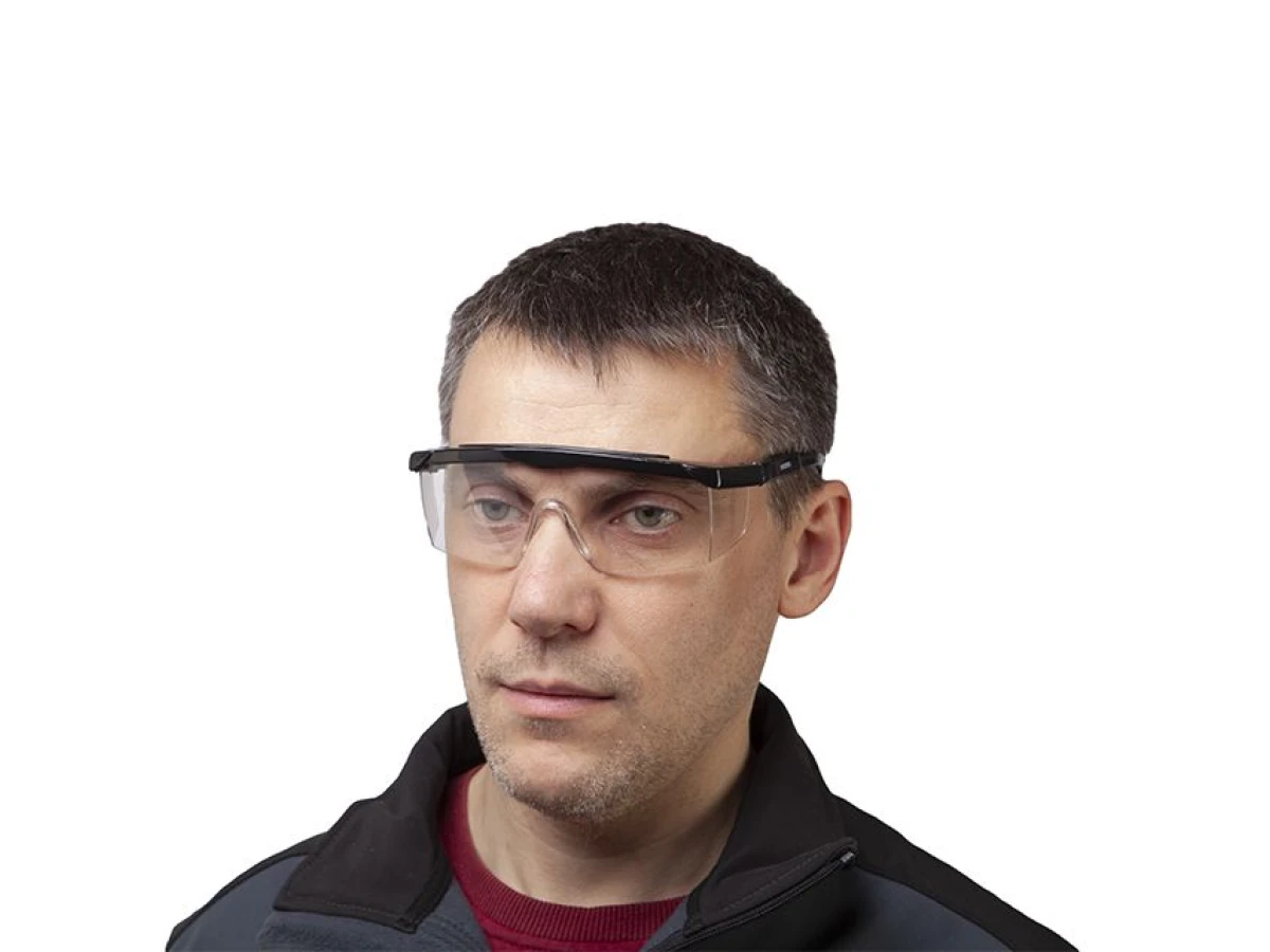 Очки защитные прозрачные, материал линз поликарбонат, регулируемые нейлоновые заушники, защита от удара, оптический класс 1 INTERTOOL SP-0080 