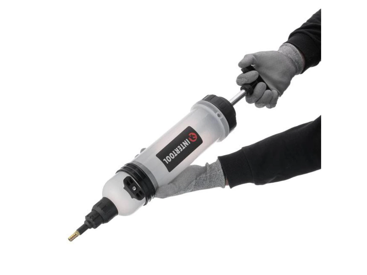 Шприц для технических жидкостей 1.5л INTERTOOL AT-3072 