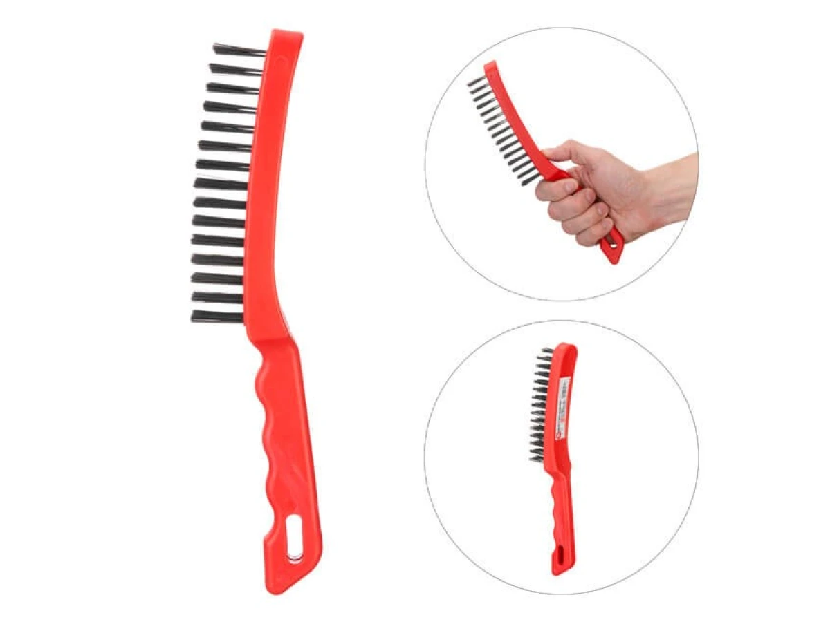 Щетка ручная 4-рядная, пластиковый корпус INTERTOOL BT-0007 