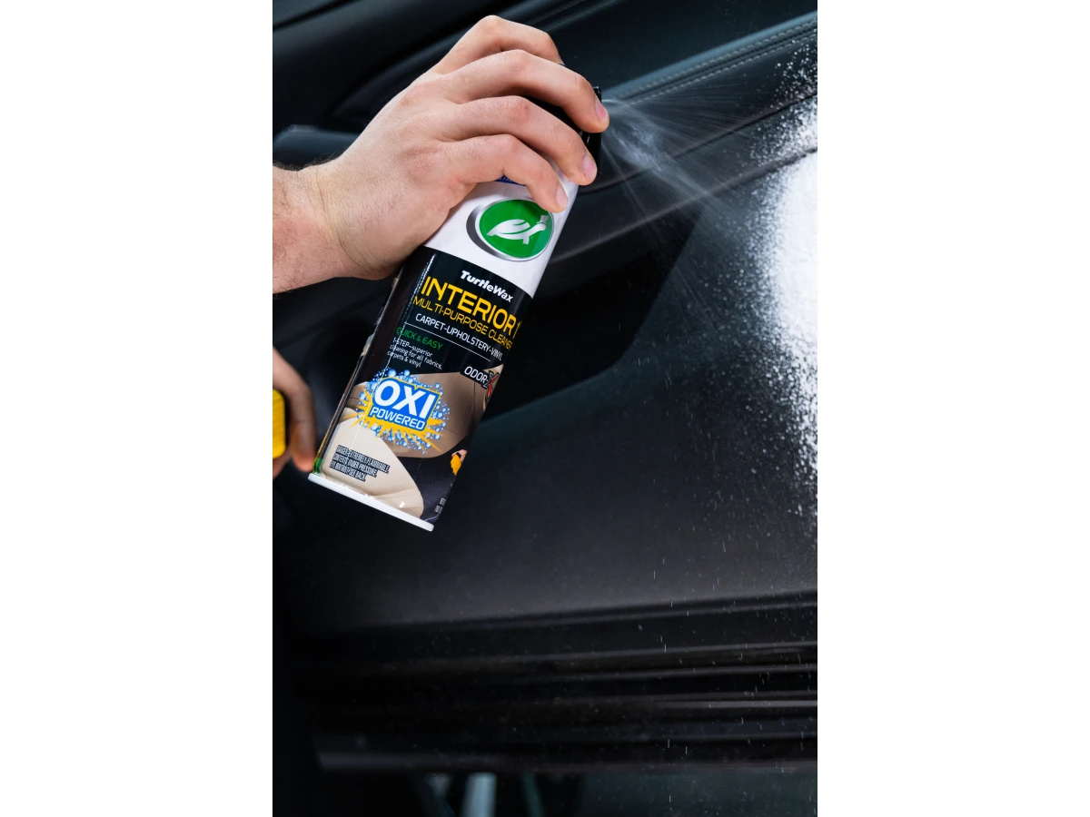 Суха хімчистка текстилю з нейтралізатором запахів зі щіткою Turtle Wax INTERIOR 1 400 мл 