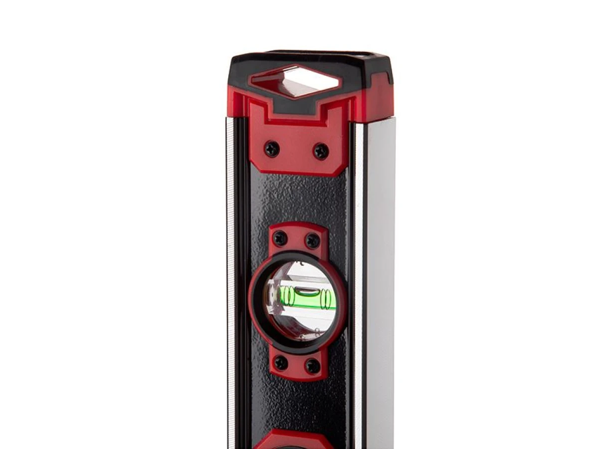 Уровень строительный усиленный 600 мм INTERTOOL MT-1506 