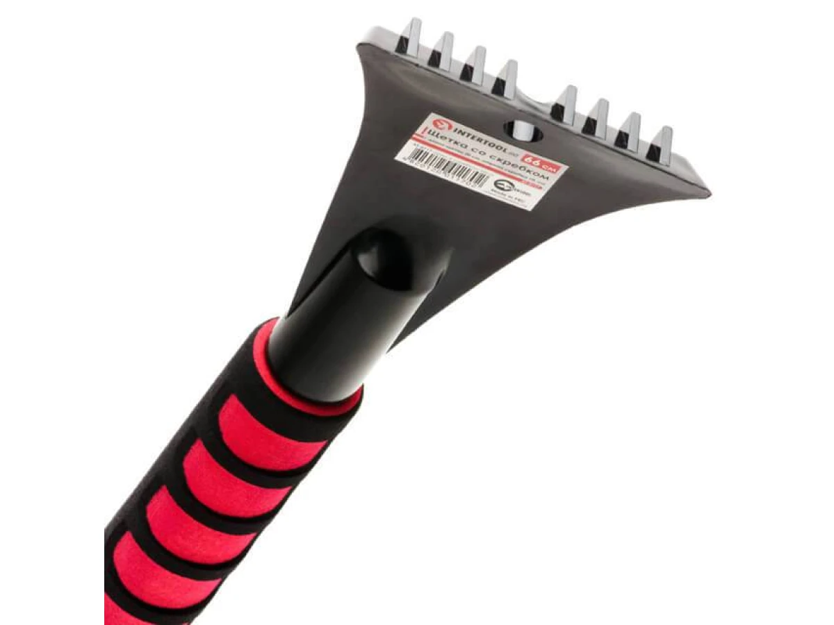 Щітка зі скребком 66см INTERTOOL AT-0117 