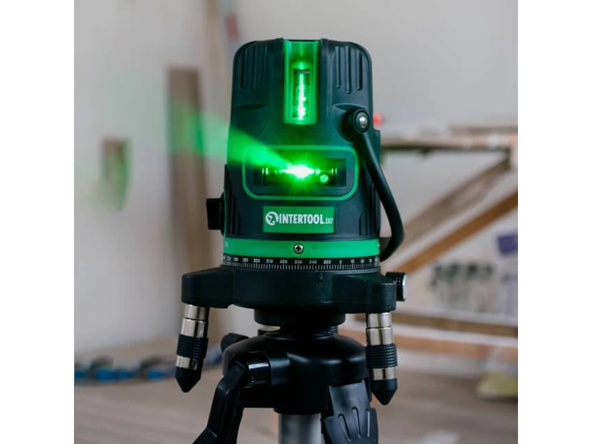 Уровень лазерный 5 лазерных головок, зеленый лазер, звуковая индикация. INTERTOOL MT-3008 