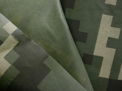 Флізелін (Спанбонд) 70 г/м² зелений піксель 