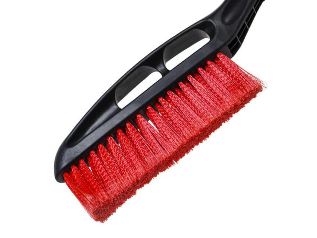 Щітка зі шкребком телескопічна 99 - 139 см INTERTOOL AT-0119 