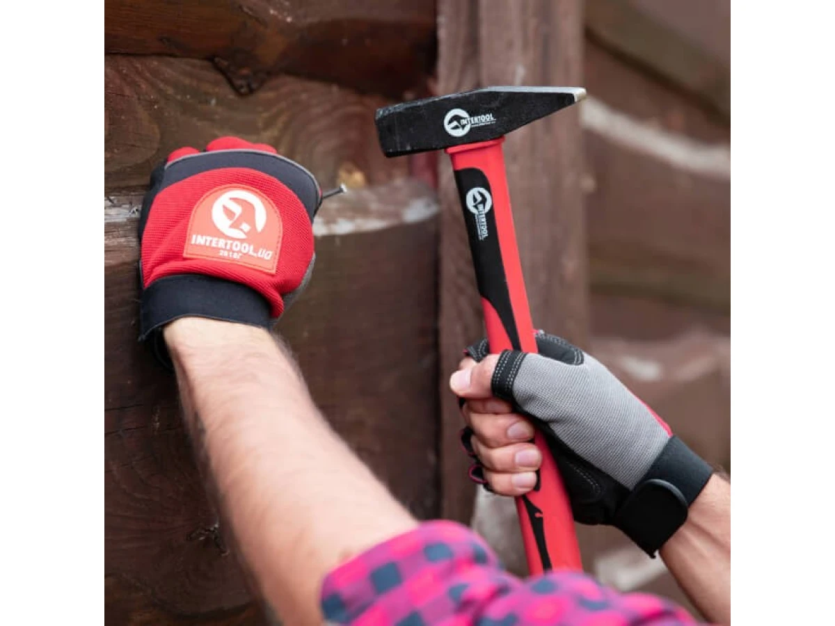 Молоток 500 г, ручка из фибергласса INTERTOOL HT-0205 