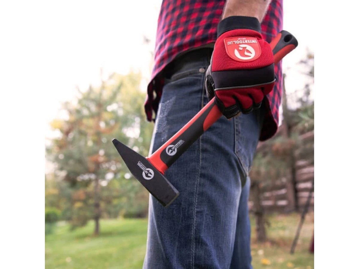 Молоток 500 г, ручка из фибергласса INTERTOOL HT-0205 